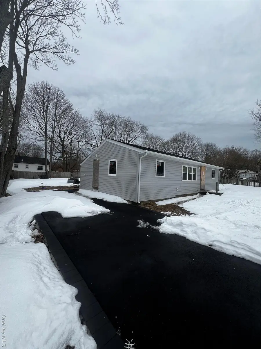 547 Taylor Avenue, East Patchogue, NY 11772 - #3