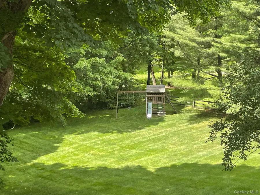 415 Sarles Street, Bedford Corners, NY 10549 - #3