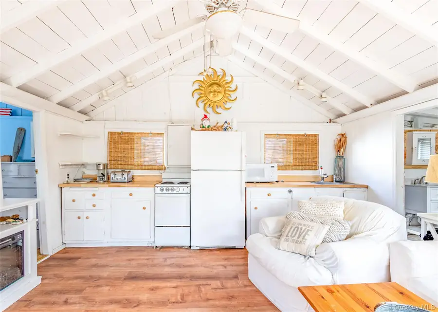 28 Anchor Path, Baiting Hollow, NY 11933 - #3