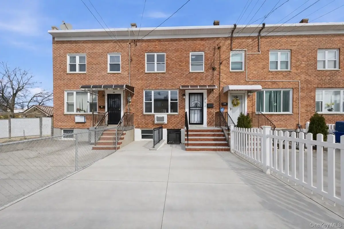 252 Brinsmade Avenue, Bronx, NY 10465 - #1