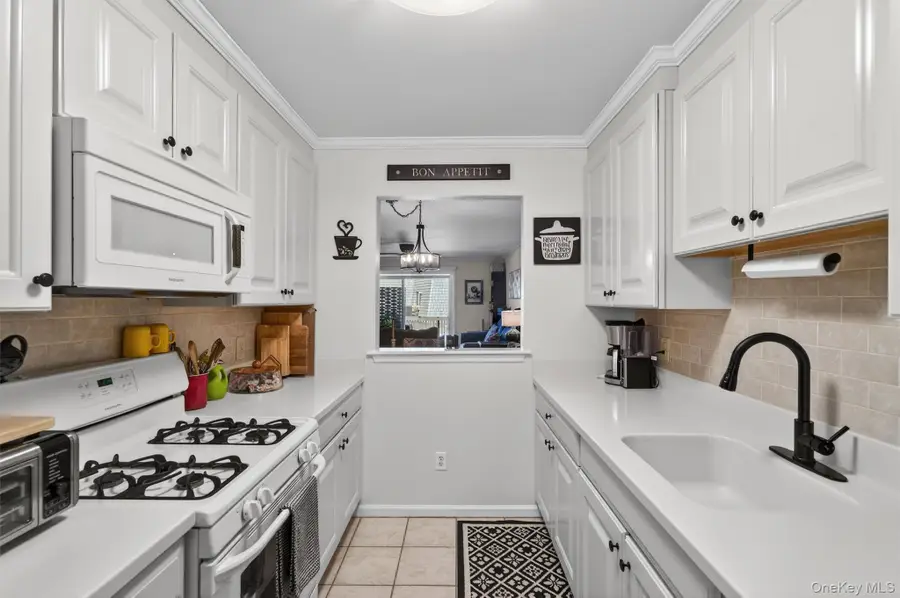 21 Magnolia Lane, Warwick, NY 10990 - #3