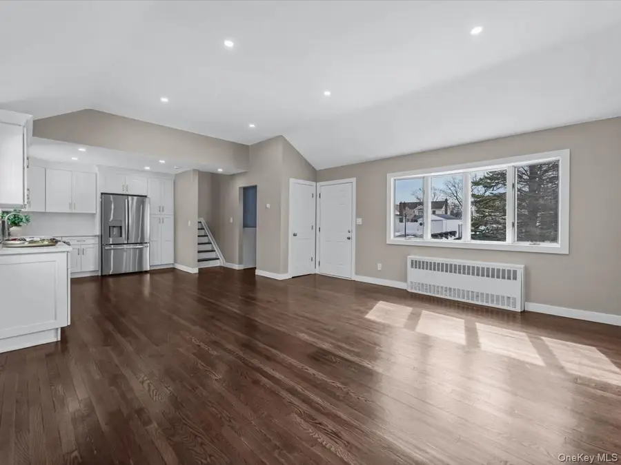 4057 Eve Drive, Seaford, NY 11783 - #3