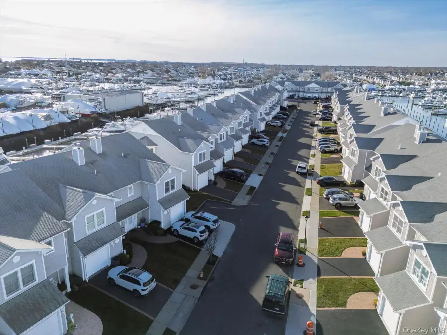 54 Ocean Watch Court, Freeport, NY 11520 - #2