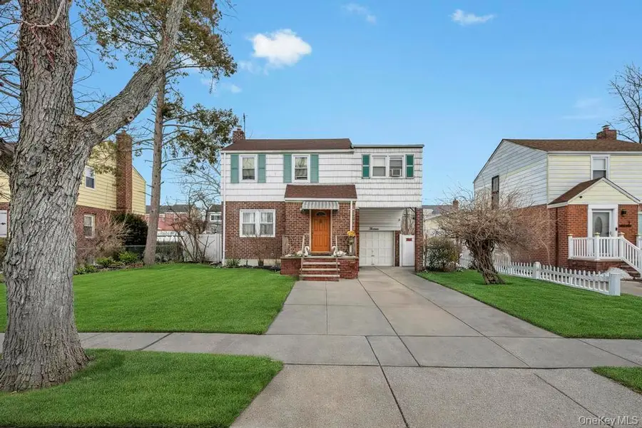 13 Crystal Street, Elmont, NY 11003 - #2