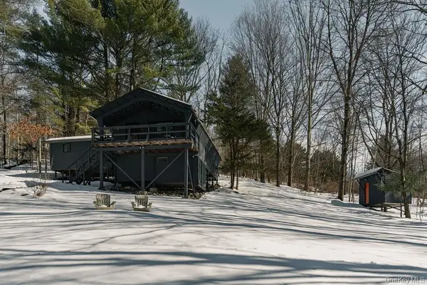 1738 County Route 10, Ancram, NY 12502