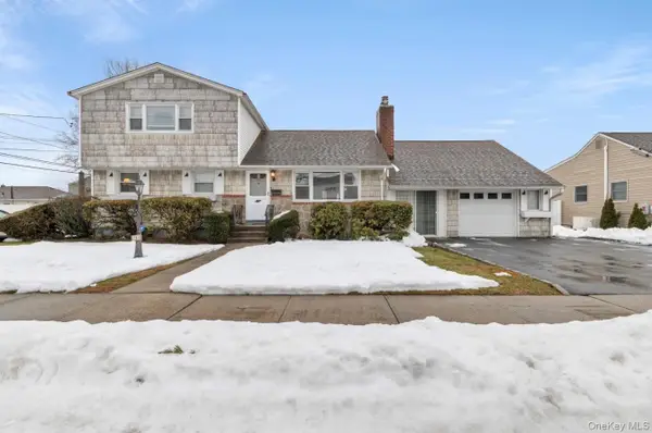 181 Sycamore Avenue, Bethpage, NY 11714