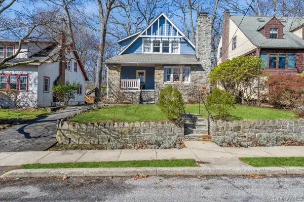 21 Kent Avenue, Hastings-on-Hudson, NY 10706