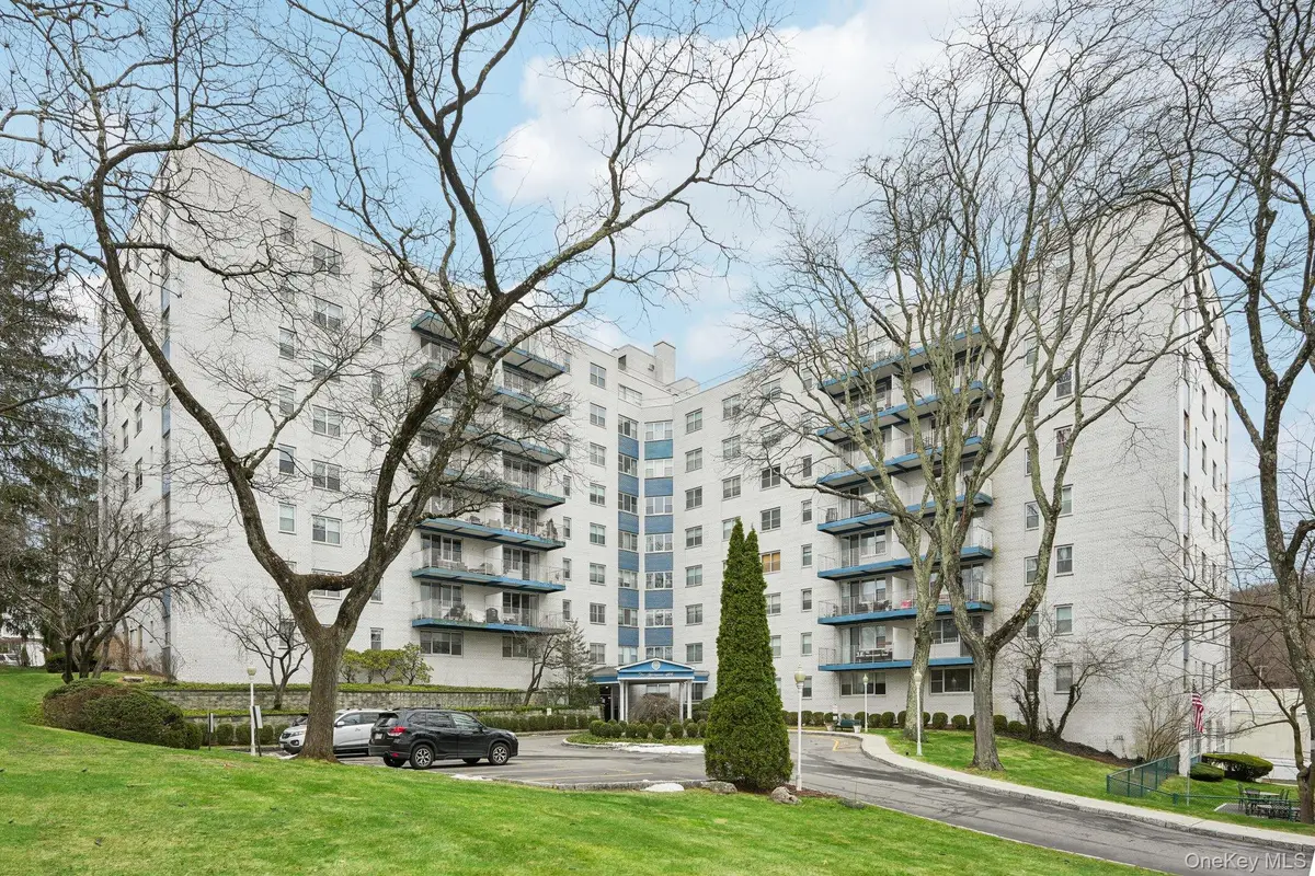 499 N Broadway #6M, White Plains, NY 10603 - #1