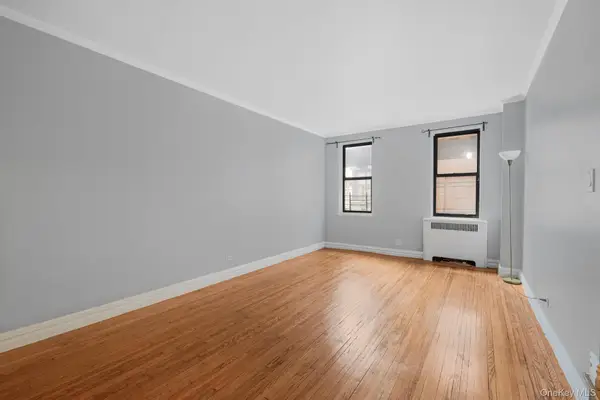 306 E Mosholu Parkway S #1F, Bronx, NY 10458