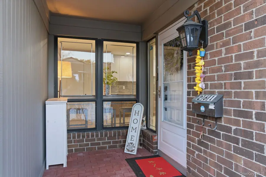 261 Vista Drive, Jericho, NY 11753 - #2