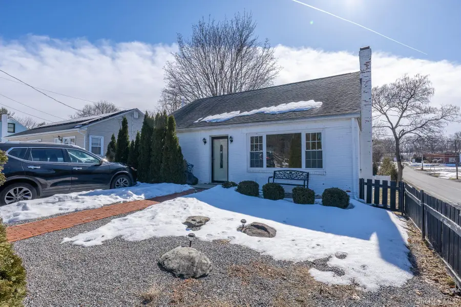 27 Walnut Street, New Windsor, NY 12553 - #2