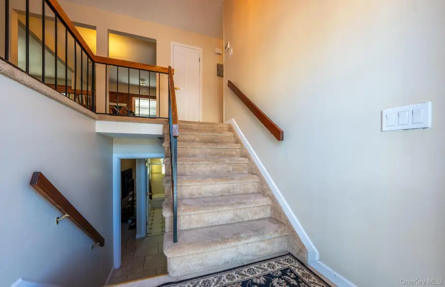 40 E Lincoln Avenue, Massapequa, NY 11758 - #3