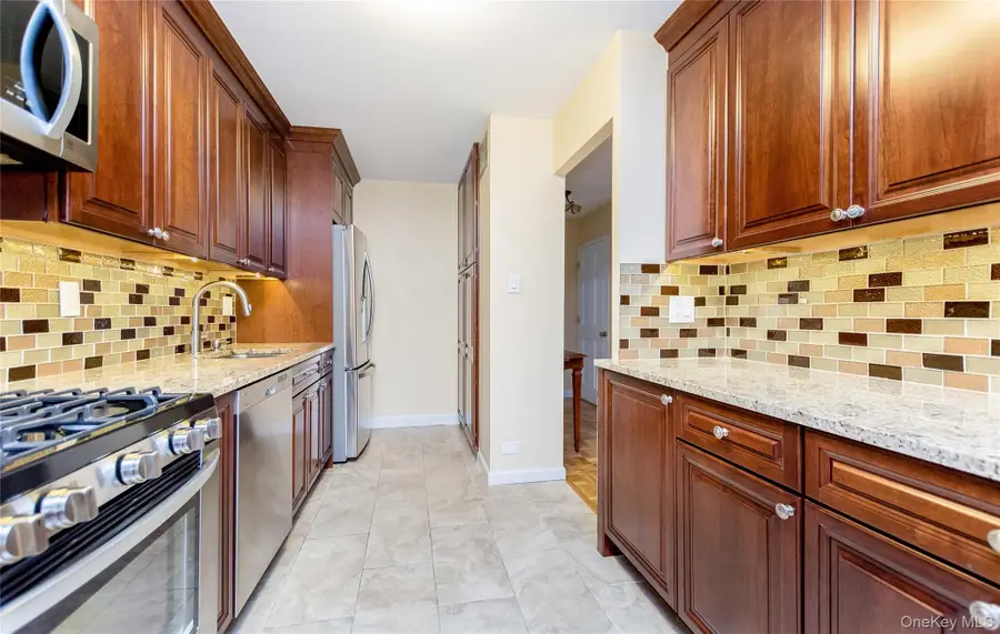 2500 Johnson #9P, Bronx, NY 10463 - #3