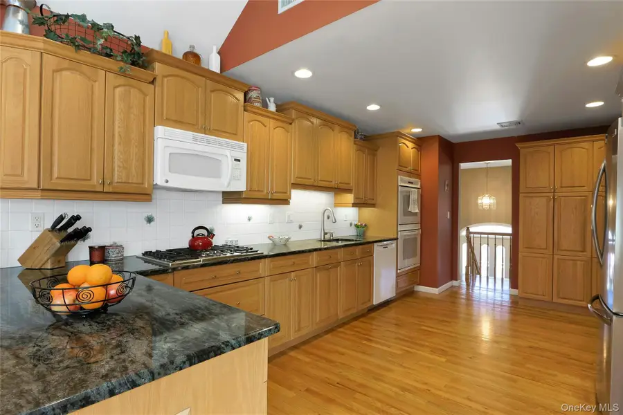 27 Hansen Street, Tappan, NY 10983 - #3