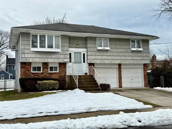 2191 Walsall Street, Seaford, NY 11783