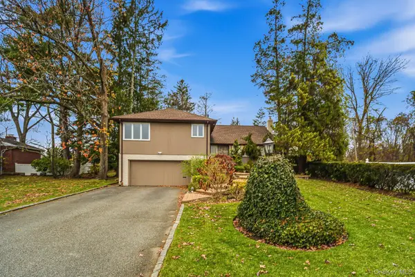 123 Robby Lane, Manhasset Hills, NY 11040