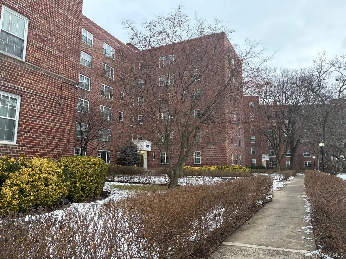 210 Pelham Road #5L, New Rochelle, NY 10805 - #1