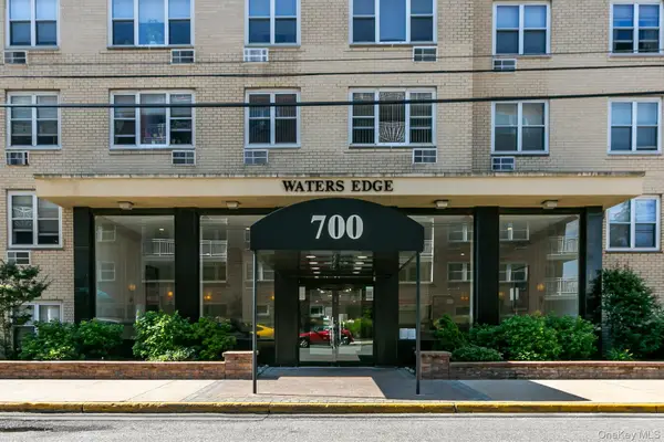 700 Shore Road #7N, Long Beach, NY 11561