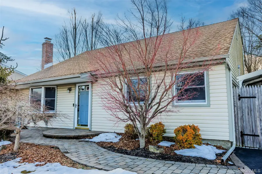 193 Glen Summer Road, Holbrook, NY 11741 - #2