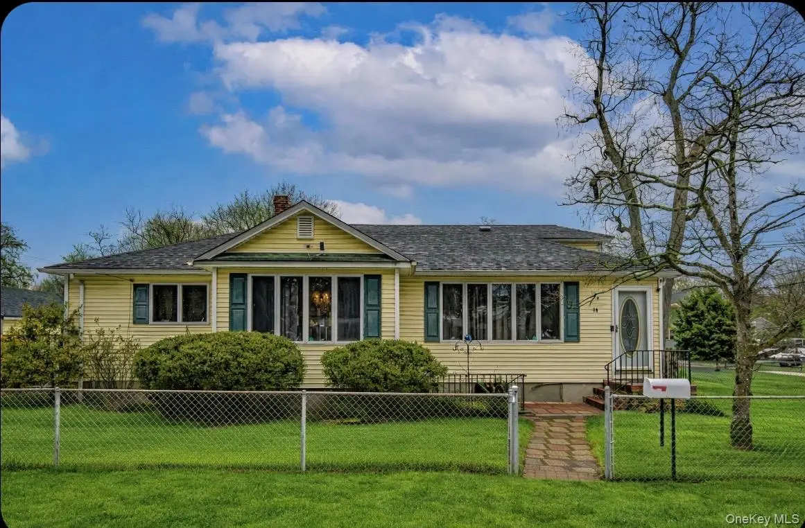 36 E 12th Street, Huntington Station, NY 11746 - #1