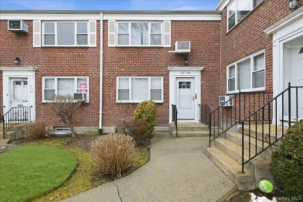 15-64 212th Street #252, Bayside, NY 11360