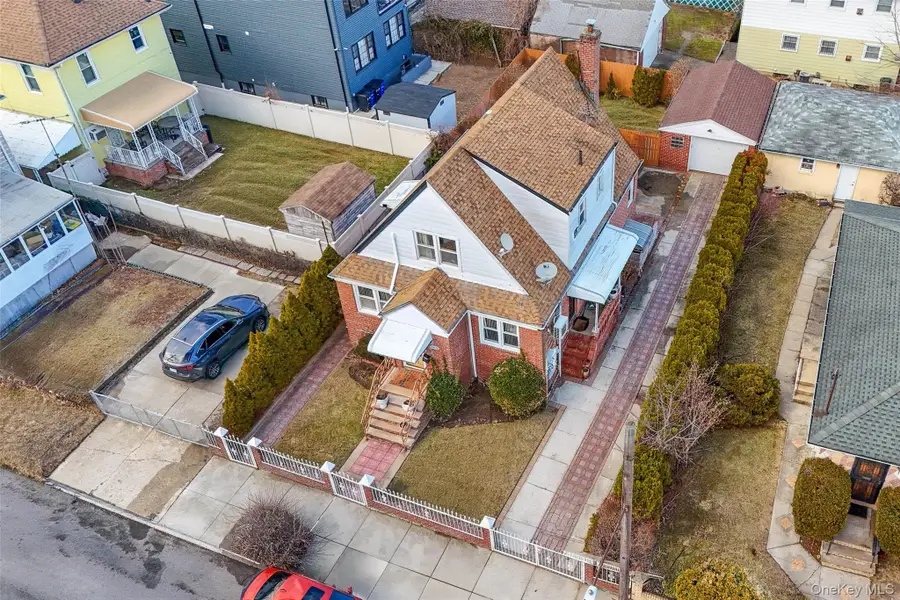 22039 136th Avenue, Laurelton, NY 11413 - #2