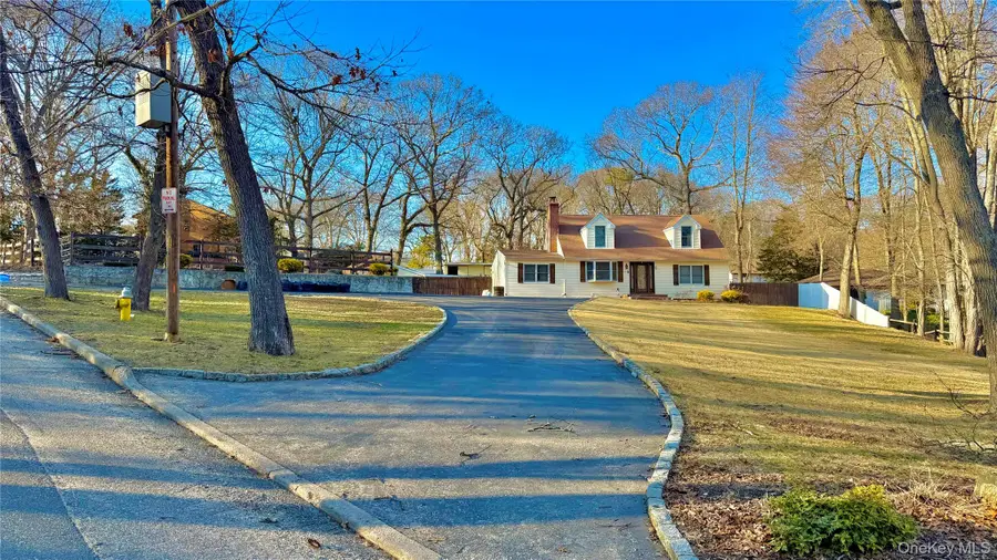 45 Croft Lane, Smithtown, NY 11787 - #2