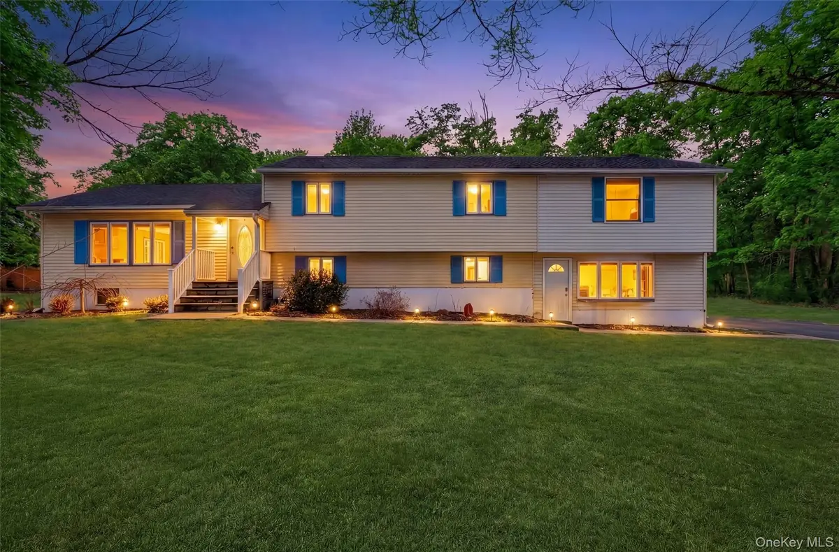 16 Orchard Lane, Hopewell Junction, NY 12533 - #1