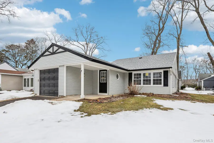 151 Laurance Lane, Ridge, NY 11961 - #2