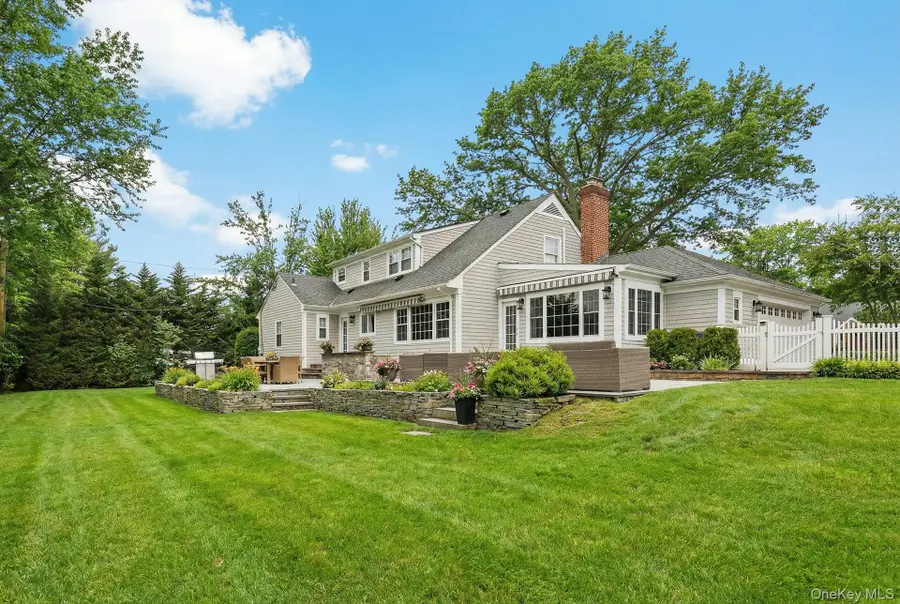 38 Hewlett Lane, Port Washington, NY 11050 - #3