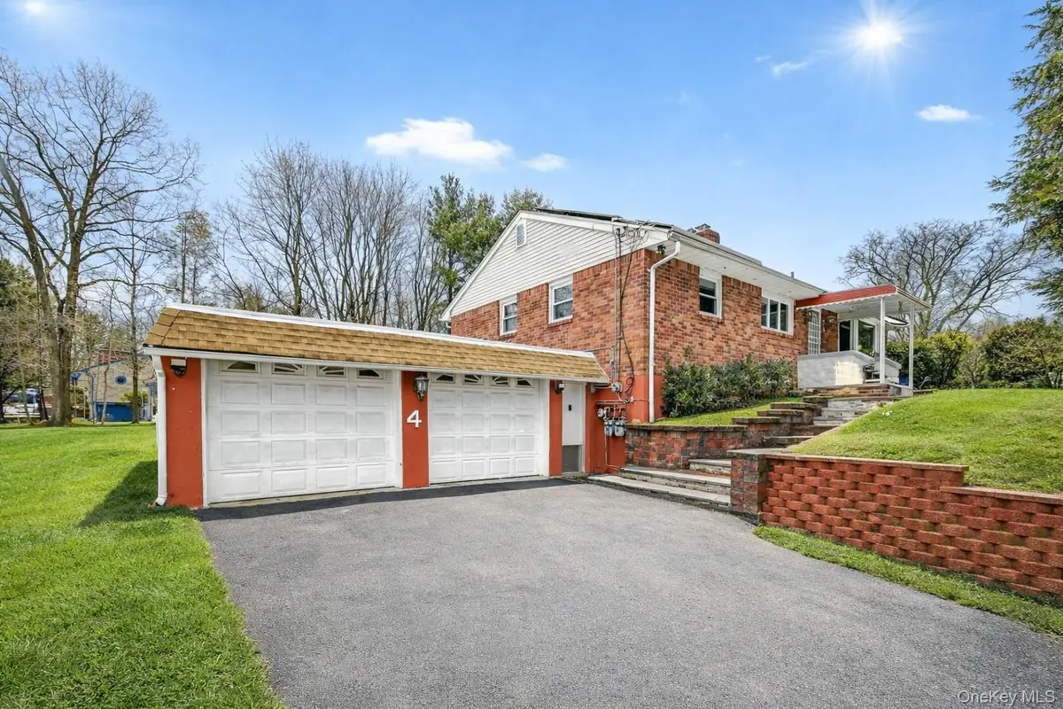 4 Kingsland Drive, New City, NY 10956 - #1