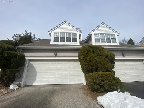 83 Roundtop Road, Yonkers, NY 10710