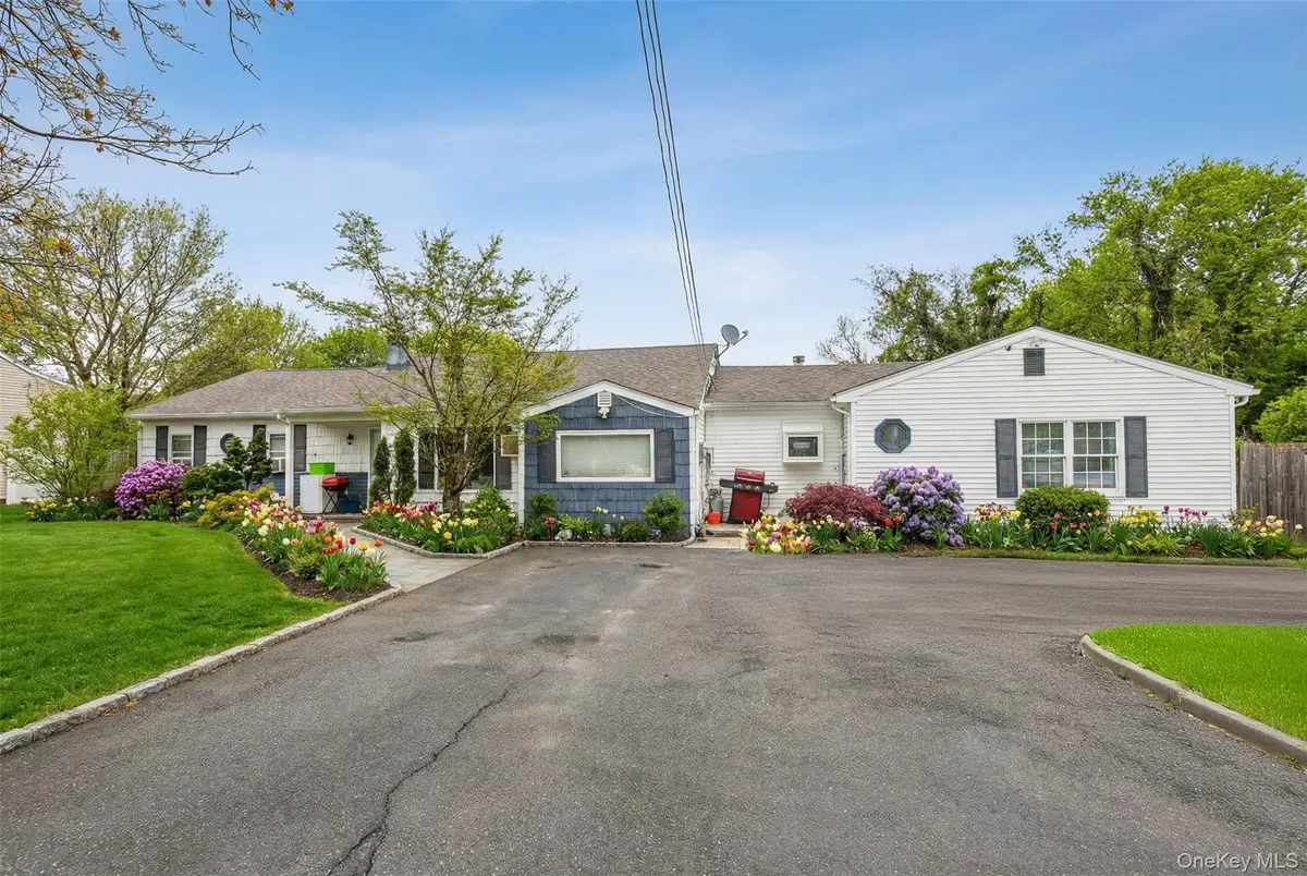 355 Dayton Avenue, Manorville, NY 11949 - #1