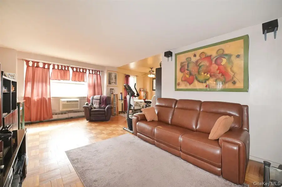 8900 170th Street #6M, Jamaica, NY 11432 - #3