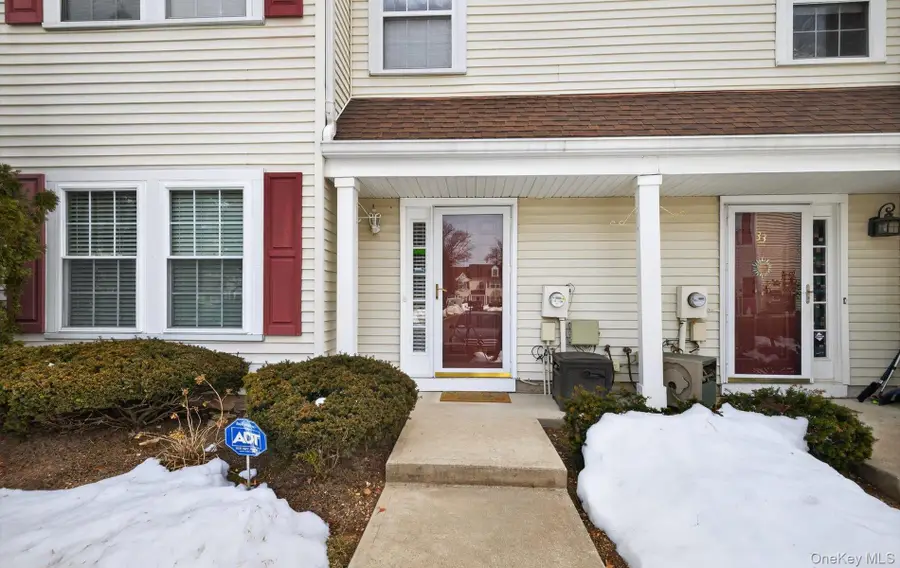 32 Stratford Green, Farmingdale, NY 11735 - #2