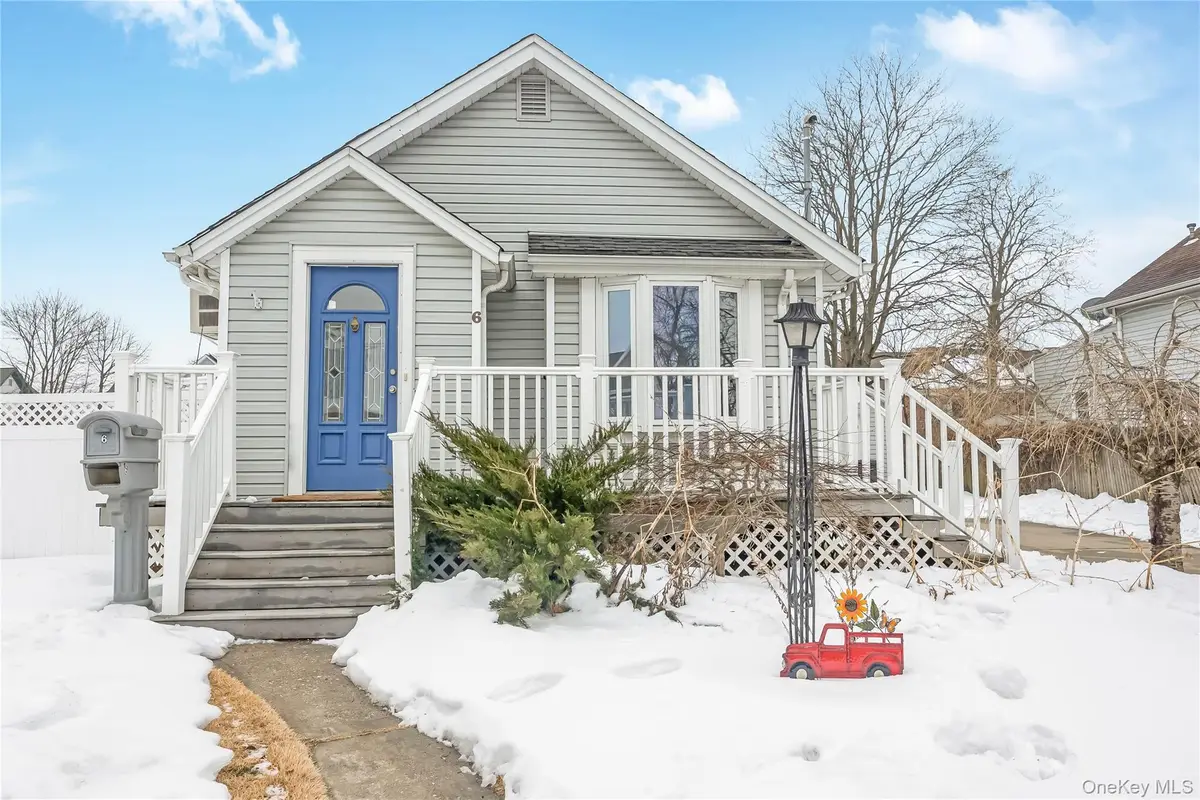 6 Dean Street, Farmingdale, NY 11735 - #1
