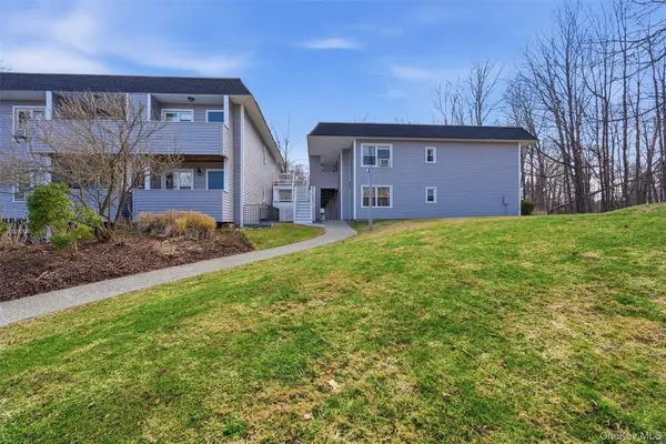 10 Wild Oaks Road #103, Goldens Bridge, NY 10526