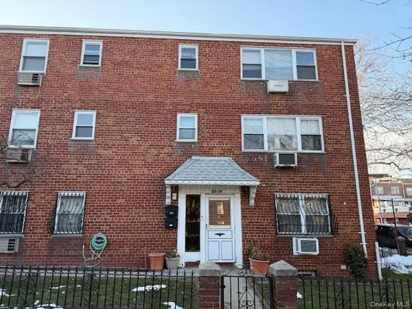 2504 42nd Street, Astoria, NY 11103