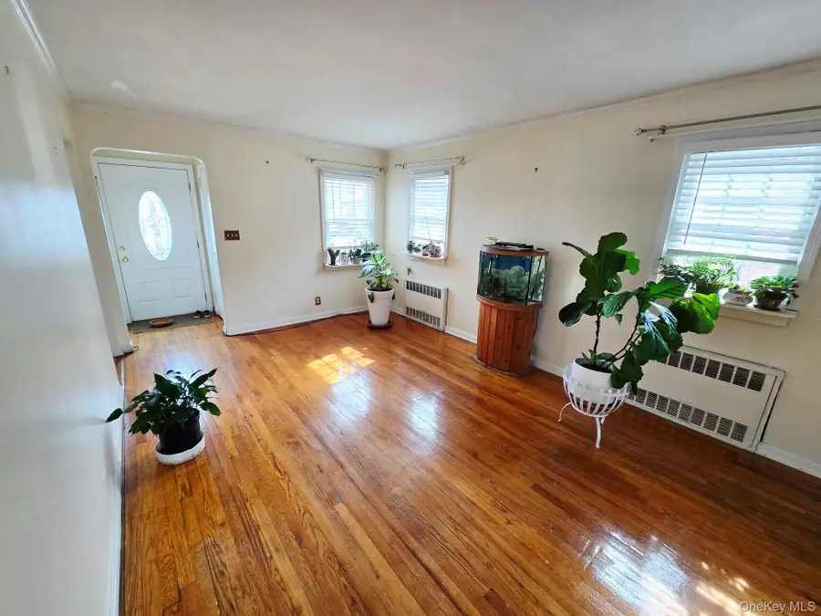 60 Liberty Boulevard, Valley Stream, NY 11580 - #3