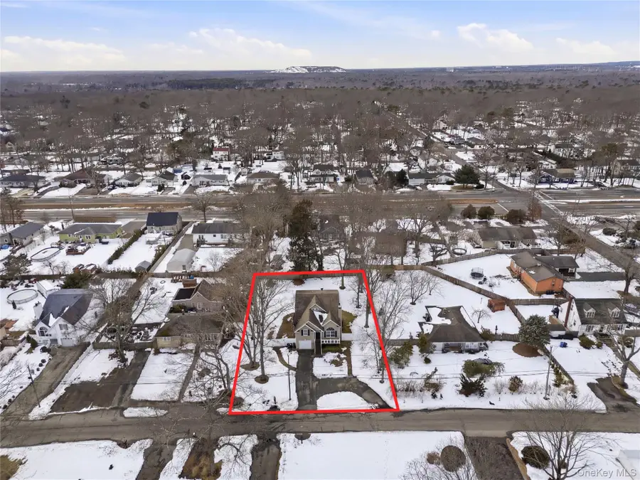 131 Forrest Avenue, Shirley, NY 11967 - #3