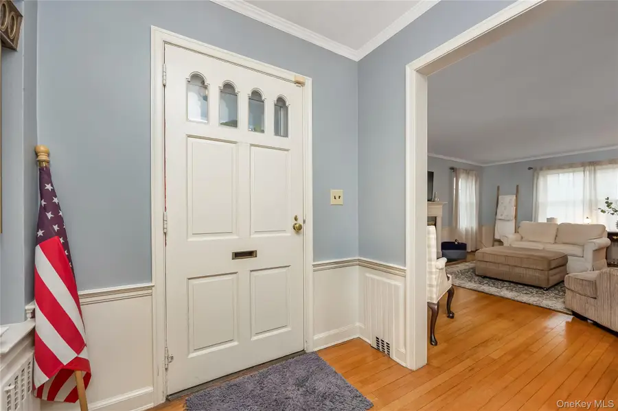 28 Lincoln Avenue, Massapequa, NY 11758 - #3