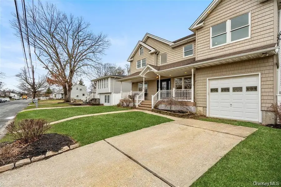 303 Sherbrooke Road, Lindenhurst, NY 11757 - #3