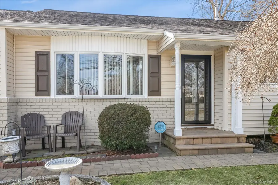 66 Craven Street, Huntington Station, NY 11746 - #2