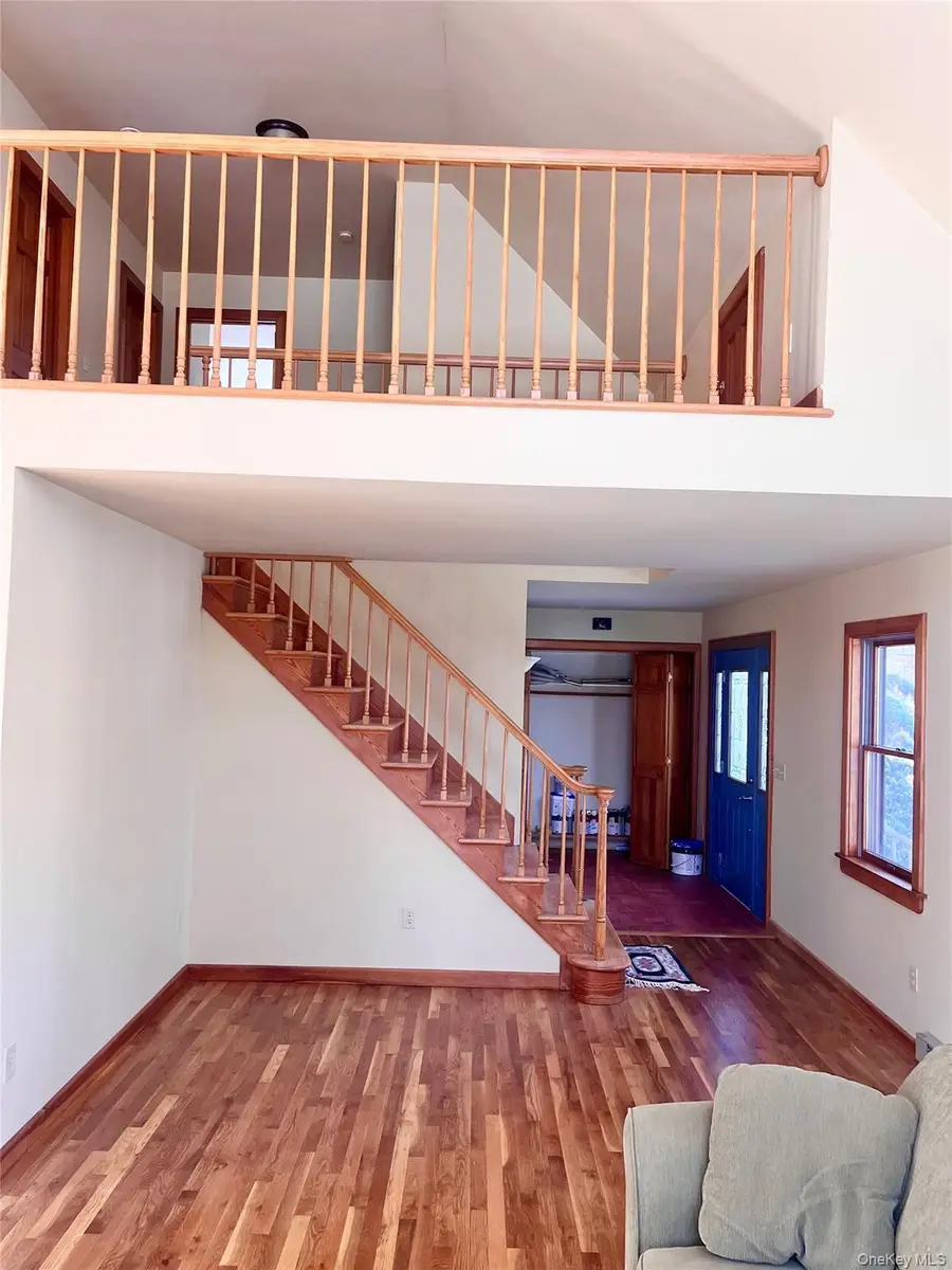 5 Arthur Street, Riverhead, NY 11901 - #3