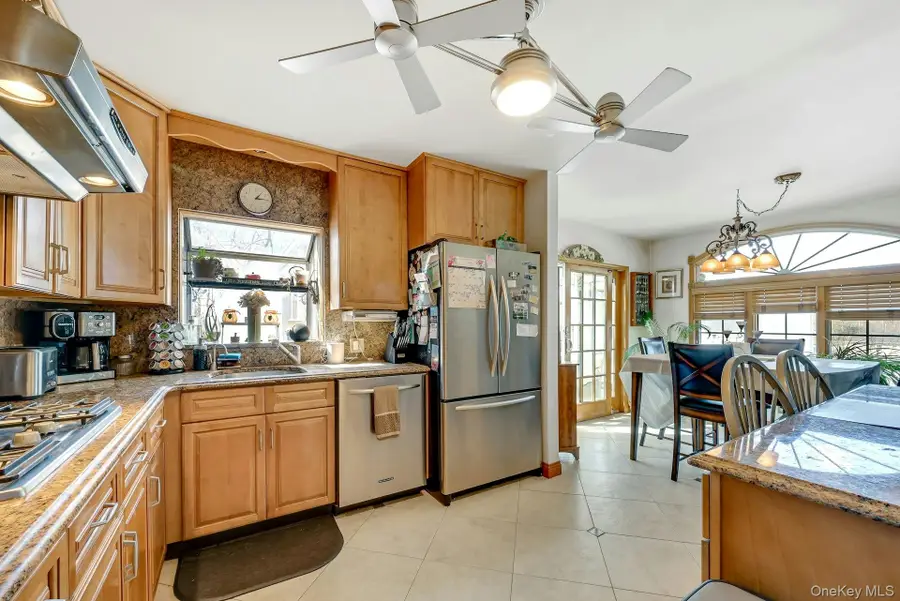 236 Valley Road, Valley Cottage, NY 10989 - #3