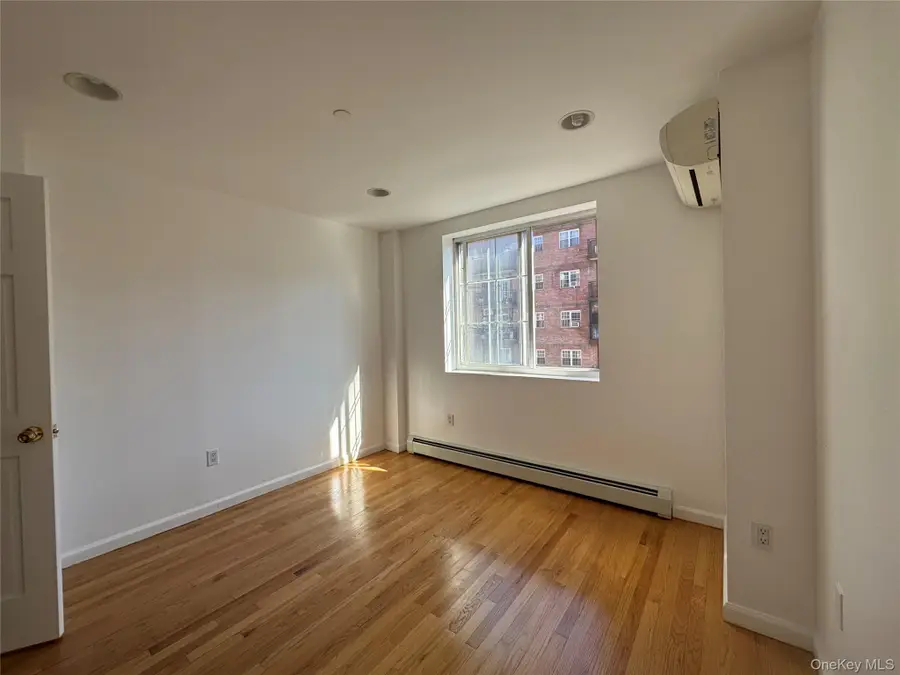 14105 Cherry Avenue #4D, Flushing, NY 11355 - #2