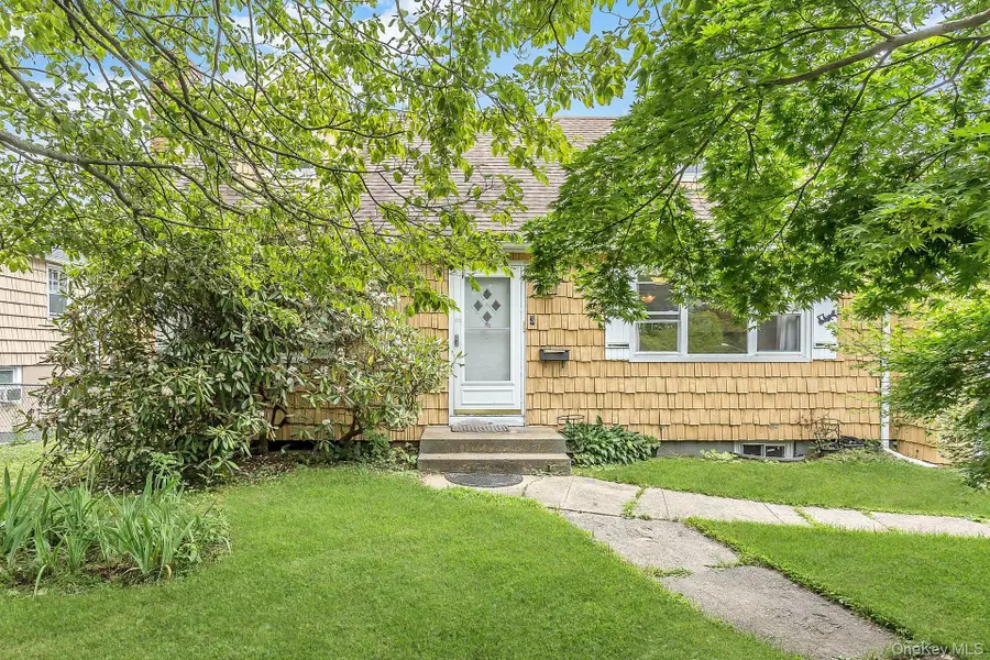 3 Cambridge Street, Glen Cove, NY 11542 - #3