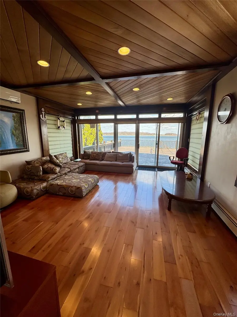 722 King Avenue, Bronx, NY 10464 - #2