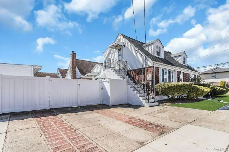 62 Ash Street, Valley Stream, NY 11580 - #3