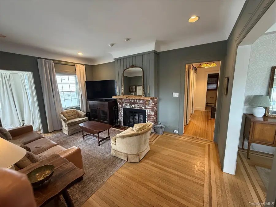 92 Grandview Avenue, White Plains, NY 10605 - #3